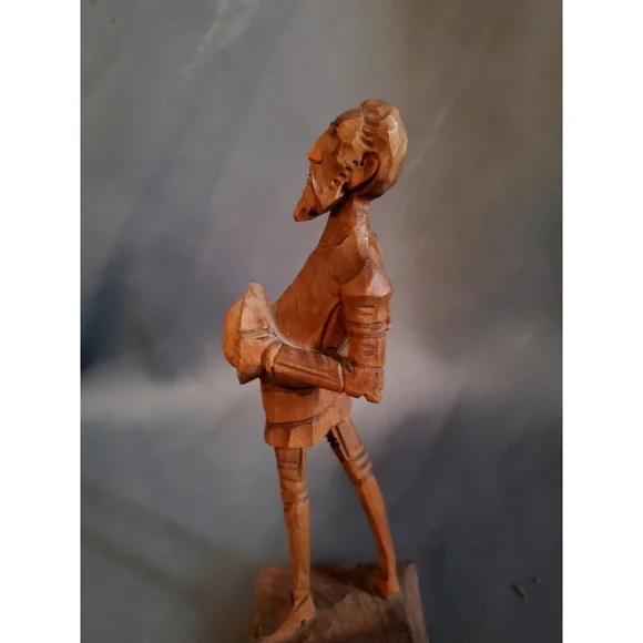 Vintage Spanish Wood Handcarved Gentleman Sculpture Figurine Don Quixote - Picture 8 of 11